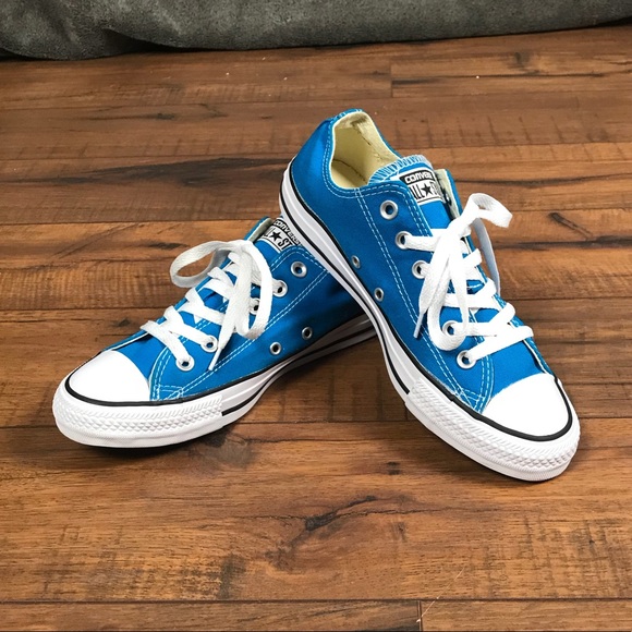 converse bright blue